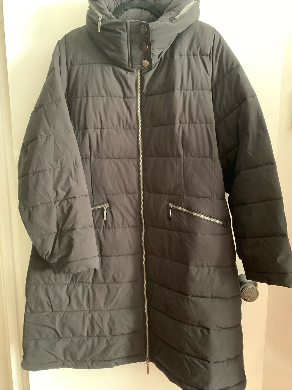 A MTL 1980, Women's Black Quilted Puffer Coat with High Collar & hood